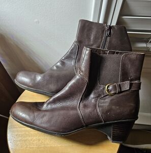 Low Naturalizer leather boots. Size 12